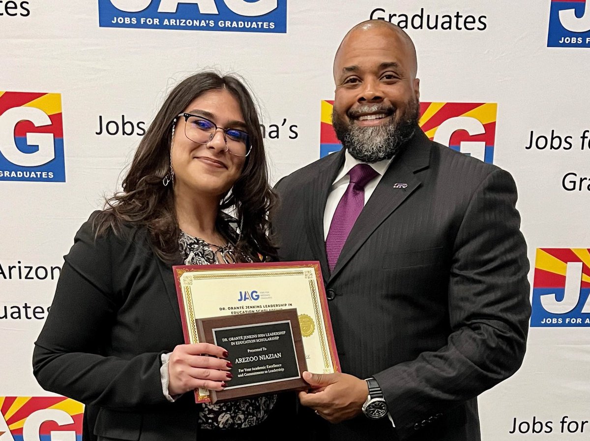 drojenkins's tweet photo. Since 2012, my family and I have presented the Dr. Oranté Jenkins Leadership in Education Scholarship. This scholarship represents academic excellence, leadership and is intended to promote and encourage a commitment to service learning.  Congratulations to this year’s recipient! https://t.co/7Ore1IDyAW