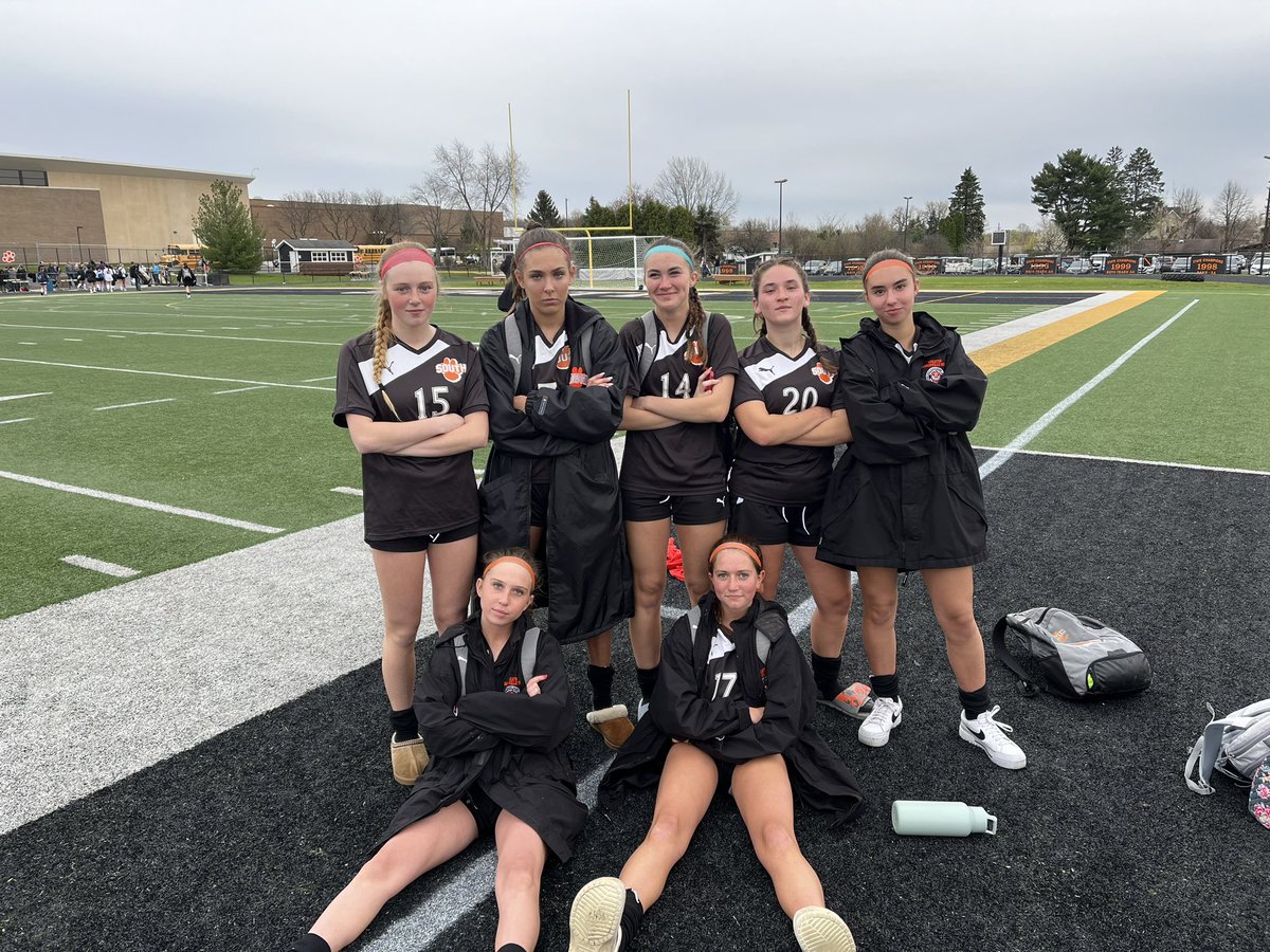 MrStaj3's tweet photo. Reserves spread the wealth in their 7-0 victory over visiting GN. Tiger Goals: Alice x’s 2, Sarah, Eleanor, Audrey Mc, Julia, and Mae (pk). Assists: Penny, Brooklyn x’s 2, and Sarah. Shutout shared by Audrey U and Addie. #tigerproud #earnedourstripes @wwsouthsoccer @WWSathletics https://t.co/byGyxv3wiS