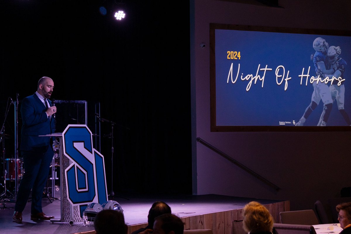 Shorter Hawks Football tweet media