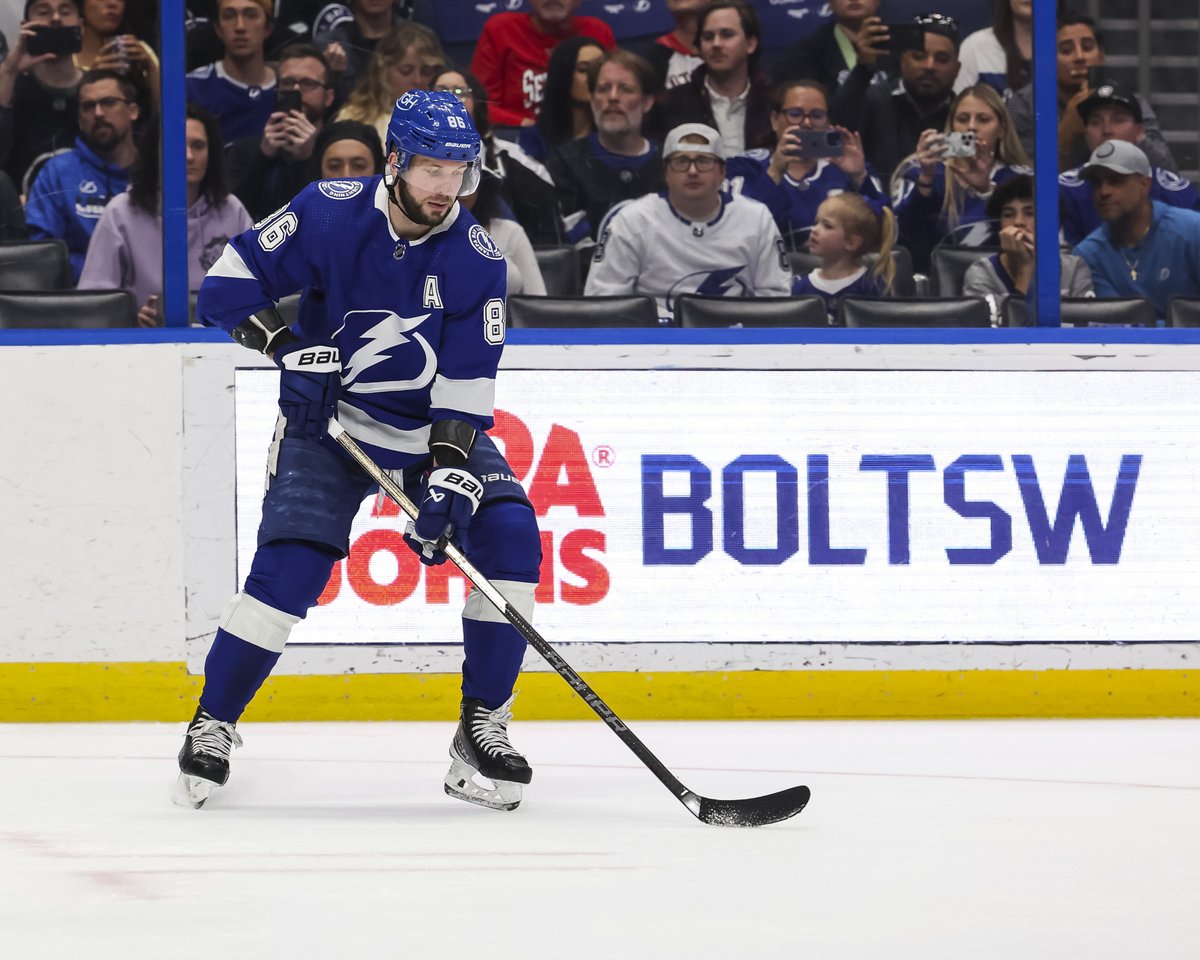 Let's close it out.⚡️#OTTvsTBL 📺: @BallyLightning