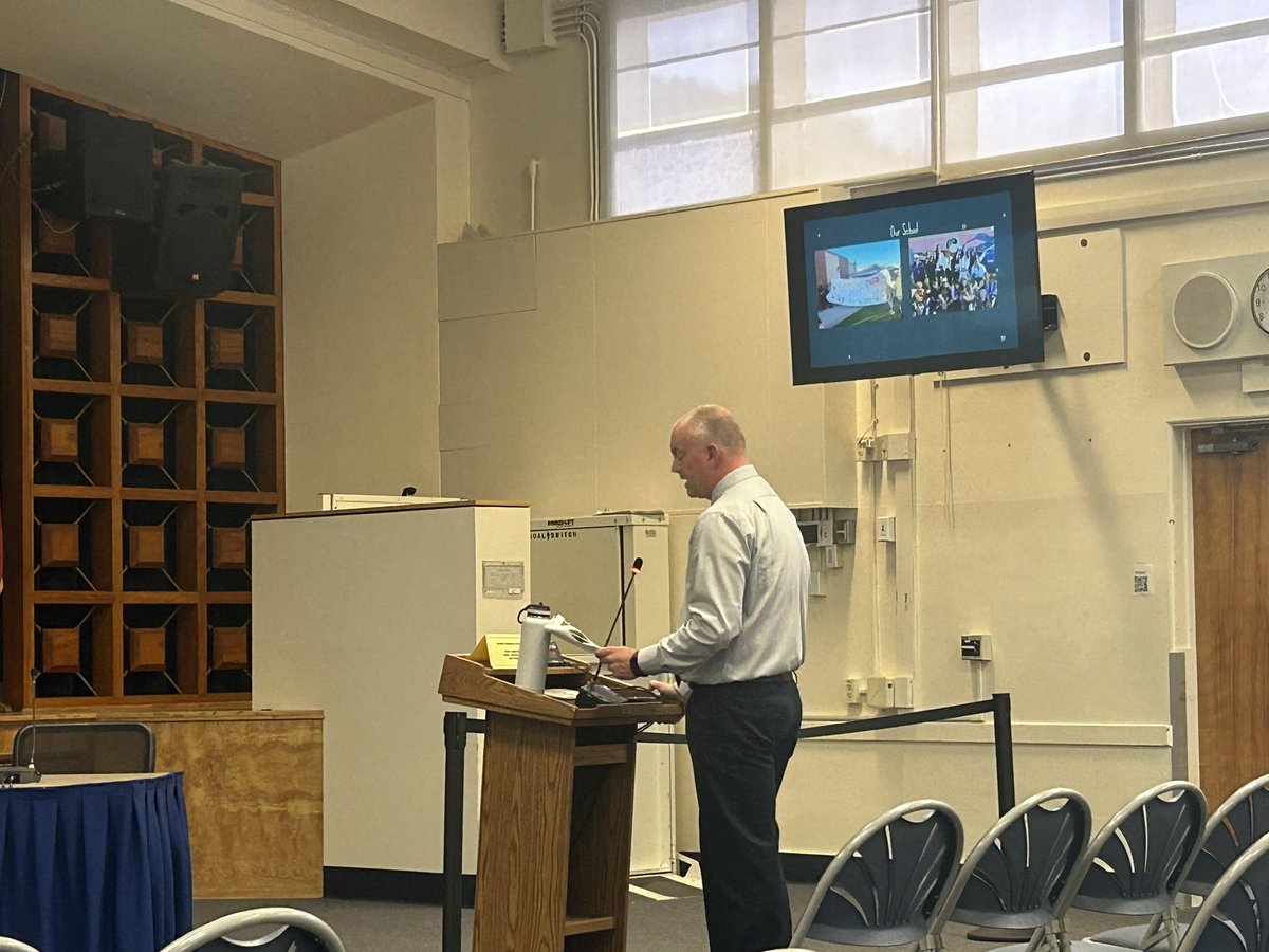 Currently listening to the great stuff going on at <a href="/BA_STEAM_ACAD/">Bayside STEAM Academy</a> from <a href="/kyletgriffith/">Kyle Griffith</a>! Go Bayside turtle🐢🐻 <a href="/SBUSD_NEWS/">SBUSD NEWS</a>