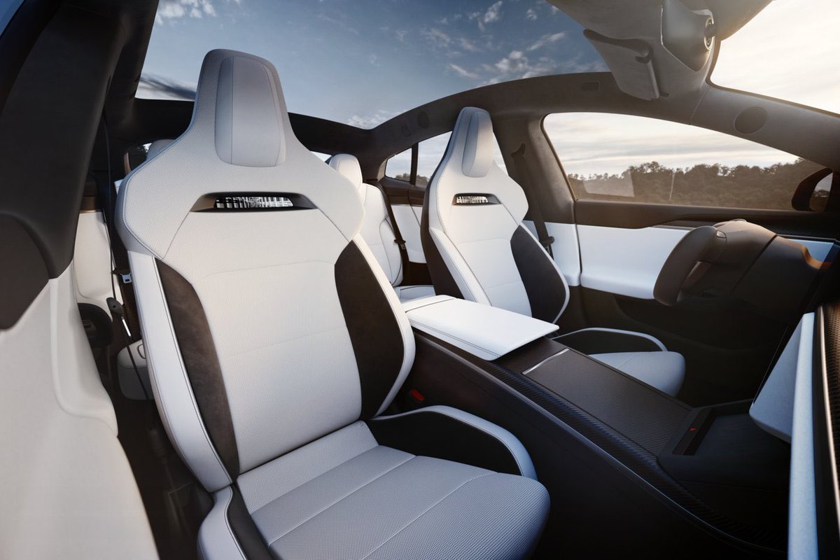 New Model S seats look pretty awesome - I suspect we’ll see some strong discounts on inventory and used Plaids. tesla.com/models/design?…