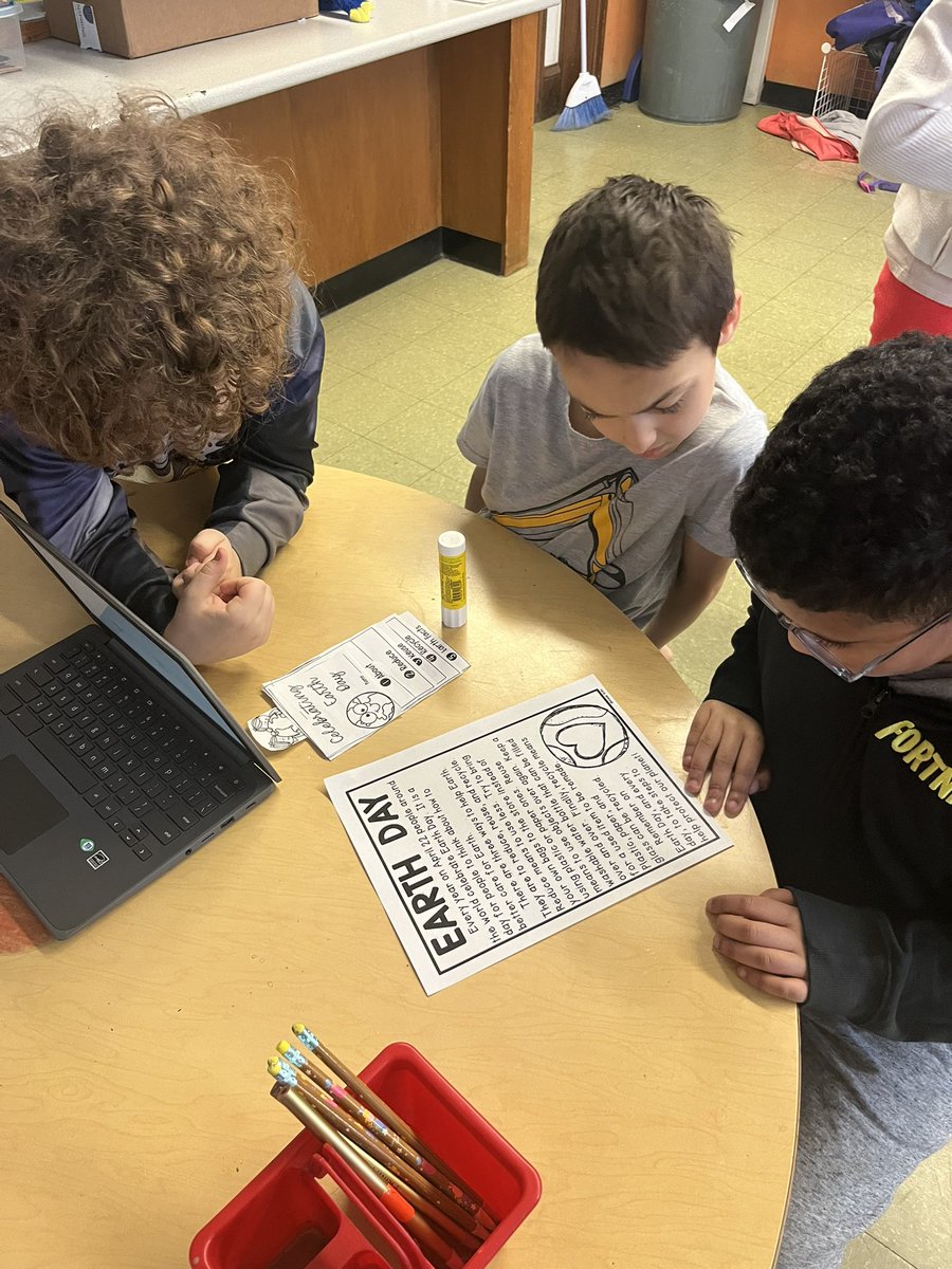 Earth Day projects in 3rd grade! 🤍 #RhodesUnited #EarthDay #EnvironmentalProtection #April22 #ProjectBasedLearning #PBL