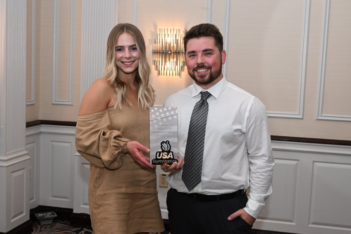 Congratulations to the USAG Collegiate National Championships Award Winners! ⤵️

Mari-Rae Sopper Spirit Award ➡️ Kieran Ross, <a href="/UBGymnastics/">UB Gymnastics</a> 

Ken Anderson Head Coach of the Year ➡️ Catelyn Branson, <a href="/LionsGymnastics/">Lindenwood Gymnastics</a> 

Ken Anderson Co-Assistant Coach of the Year Award - Sienna