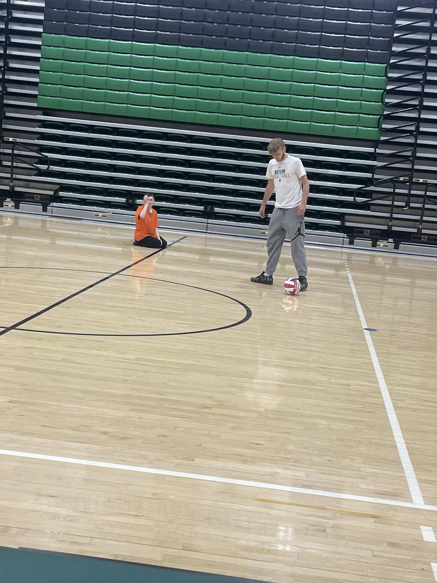 dylanbackalar's tweet photo. @UWPMBB X @GoTeamIMPACT https://t.co/eR4Avmz2j9