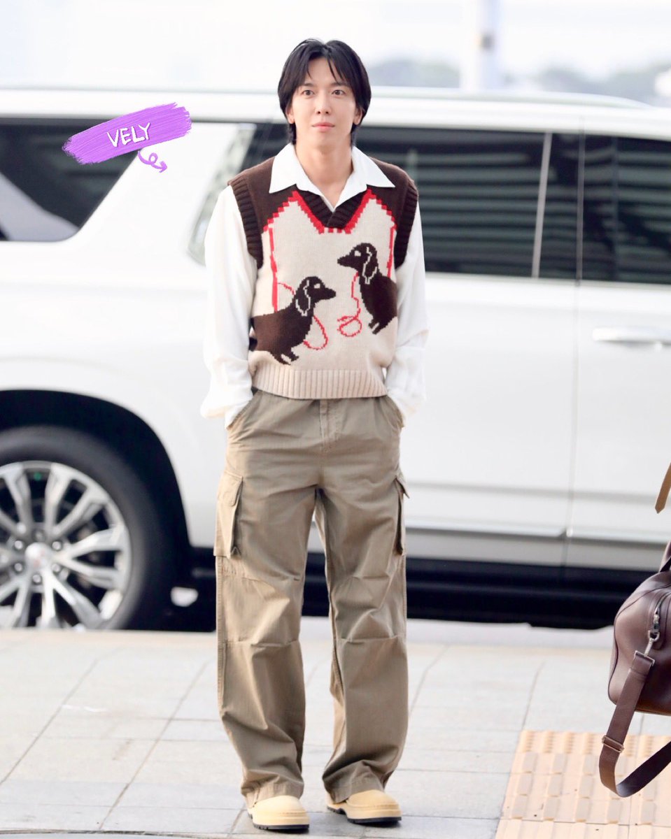 240412 인천공항 출국 프리뷰 #정용화 @JYHeffect 남은 출장도 화이팅!!☺️☺️ #정용화 #YONGHWA #씨엔블루 #CNBLUE