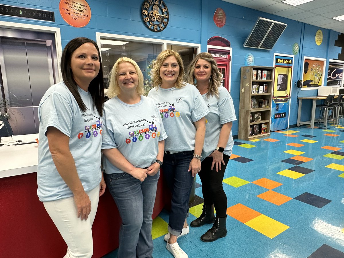 mcperry705's tweet image. That&apos;s a wrap - Thank you team for making this a memorable event for our students and families! #STEM+C #RIASEC #StudentLeaders #GreatSchools