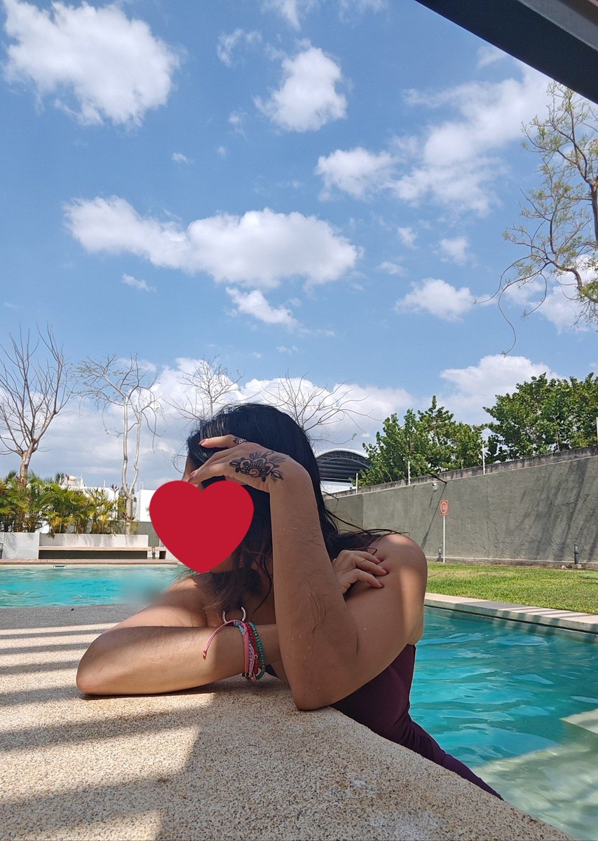LizzySalt21's tweet photo. Un chapuzón 🏊🏻‍♀️ https://t.co/jRQoaBK6r1
