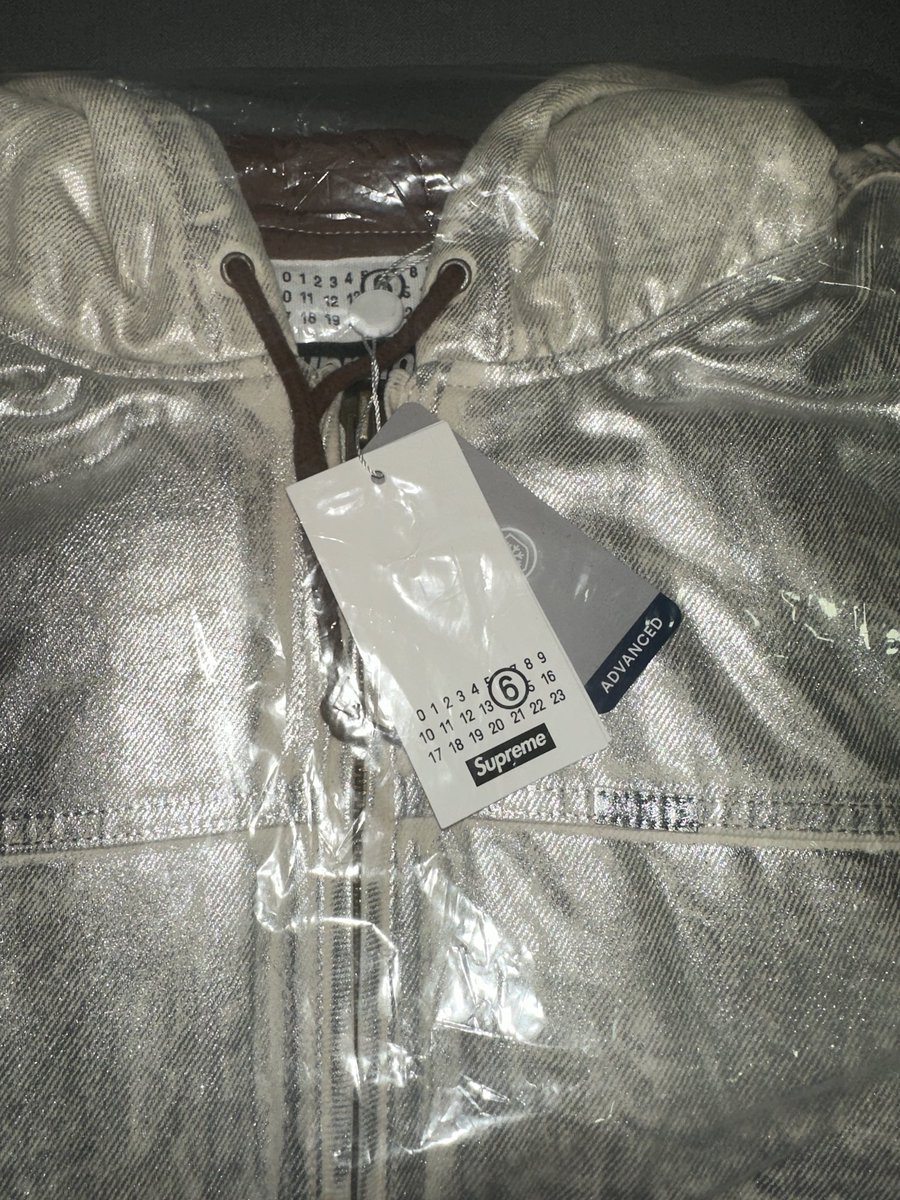 ImTooRealForU's tweet photo. Supreme x Margiela Foul Hooded Work Jacket
-
XL - $975 https://t.co/WXkwJV7Ssi
