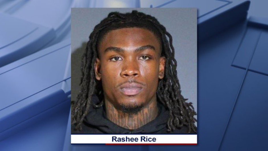 𝗕𝗥𝗘𝗔𝗞𝗜𝗡𝗚: #Chiefs WR Rashee Rice has turned himself into the Glenn Heights PD in Dallas.