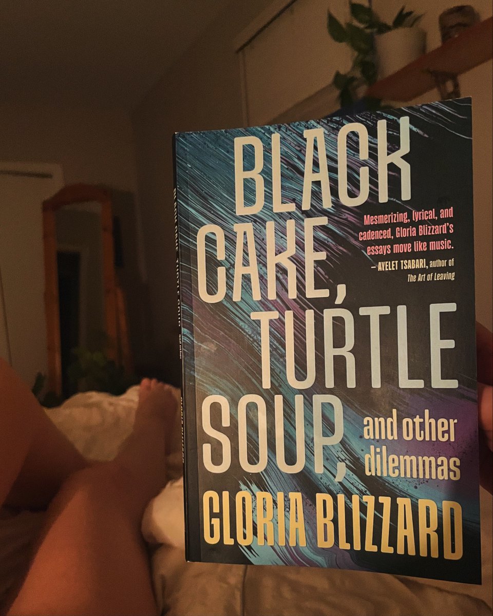 “Through all the distance and misunderstanding, my mother mailed pounds of black cake twice a year until I didn’t need to receive it anymore and she no longer needed to send it.” ❤️

Available for preorder:
@dundurnpress 
#canlit #canadianliterature #blackcaketurtlesoupdilemmas