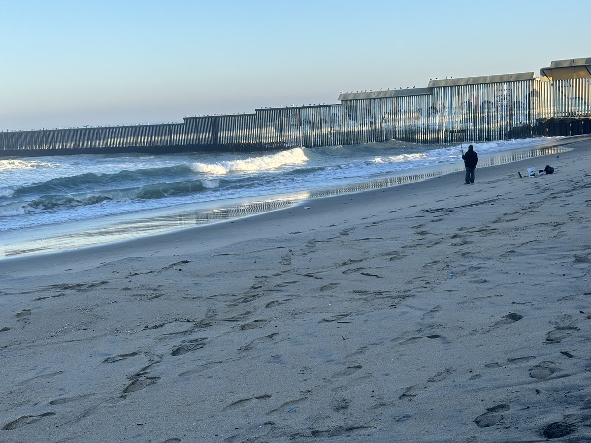 Una de las visiones del libro la frontera Tijuana -Imperial Beach, CA