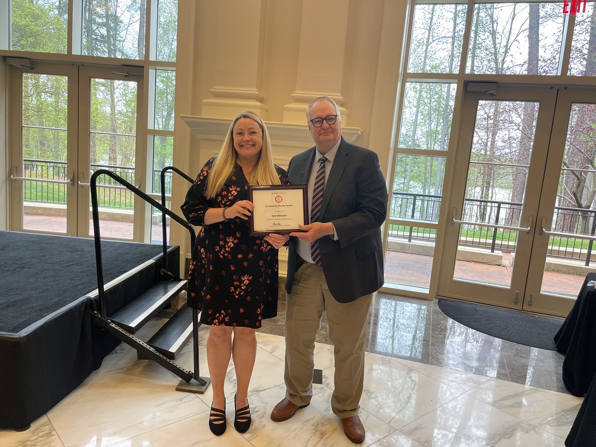 Carolyn Anne Young tweet media