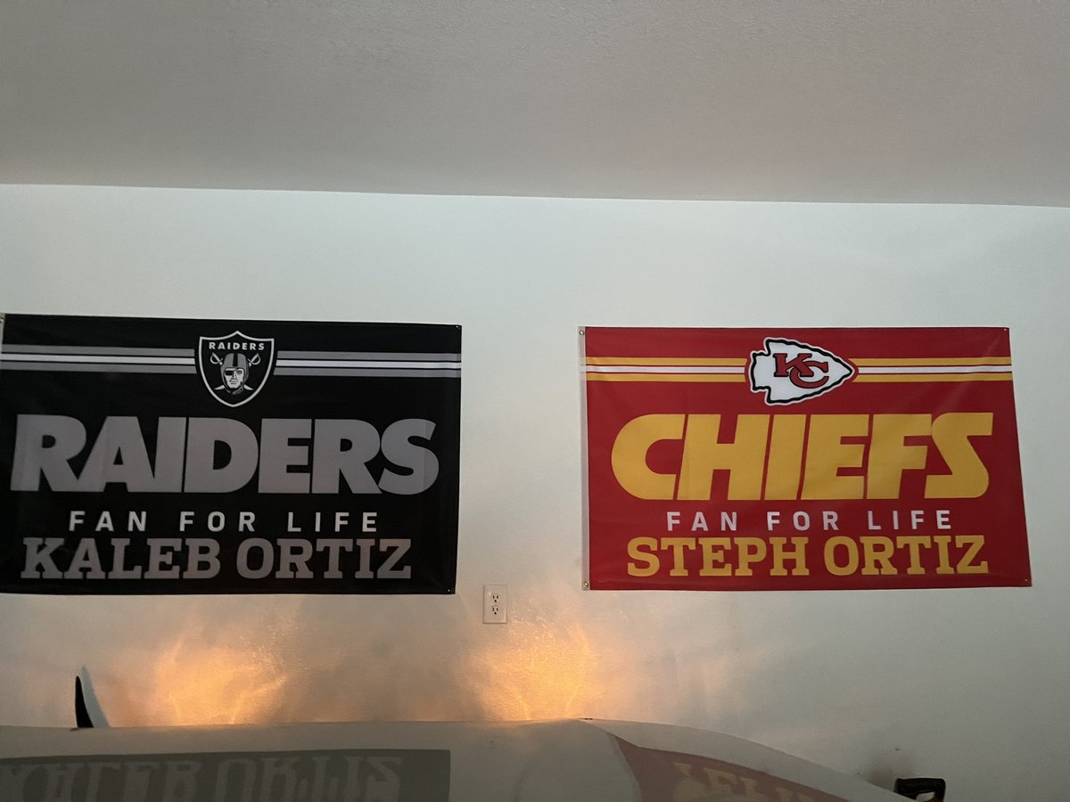 In Dallas for my friends bachelorette party… she’s marrying a Raiders fan (😩), but look how sweet these flags are he got custom for their garage! Hahaha