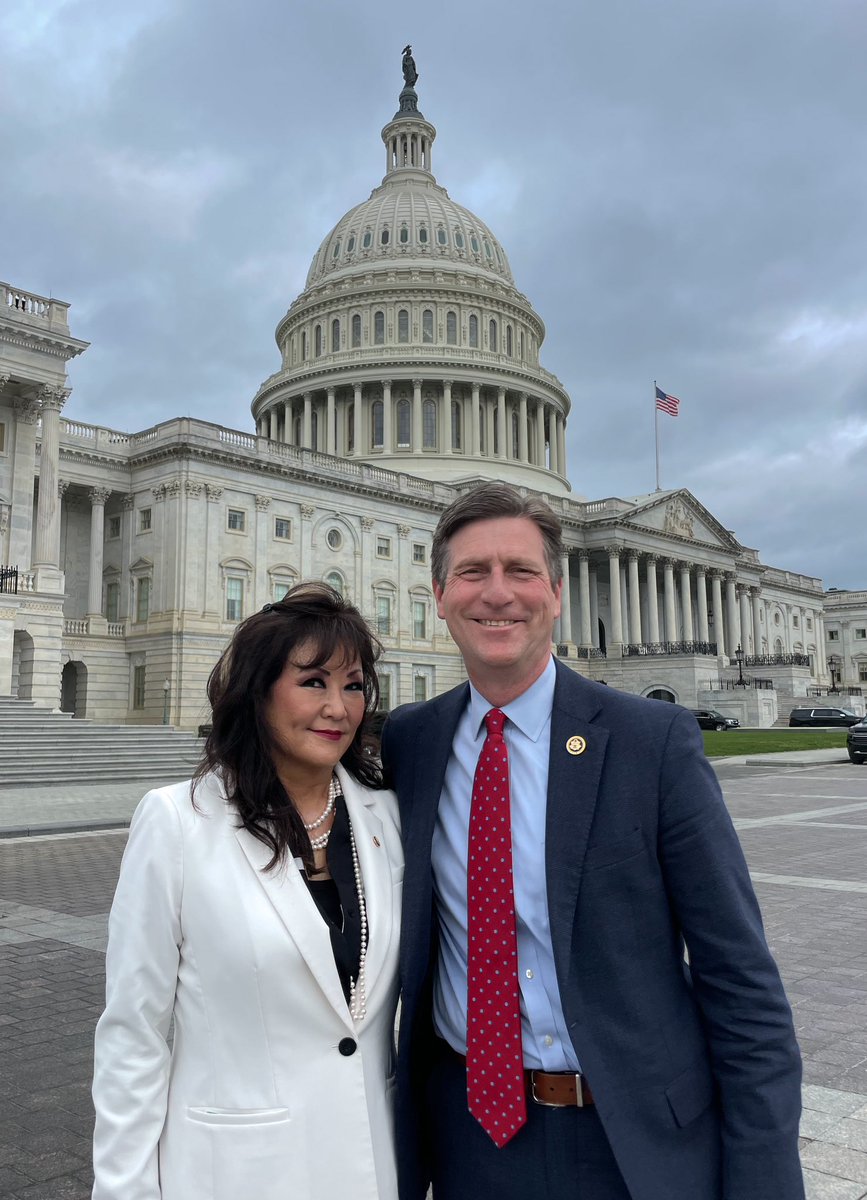 My guest for Prime Minister Fumio Kishida’s address this morning was Ilene Takiguchi, Co-Chair & Treasurer of @arizona_matsuri. Ilene has worked to educate & introduce Japanese culture in our communities. Glad she could join me for this historic visit and speech!