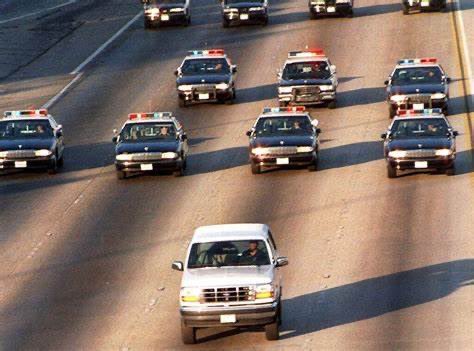 RIP OJ Simpson . This was one of the craziest live tv moments I’ve witnessed in my life time .