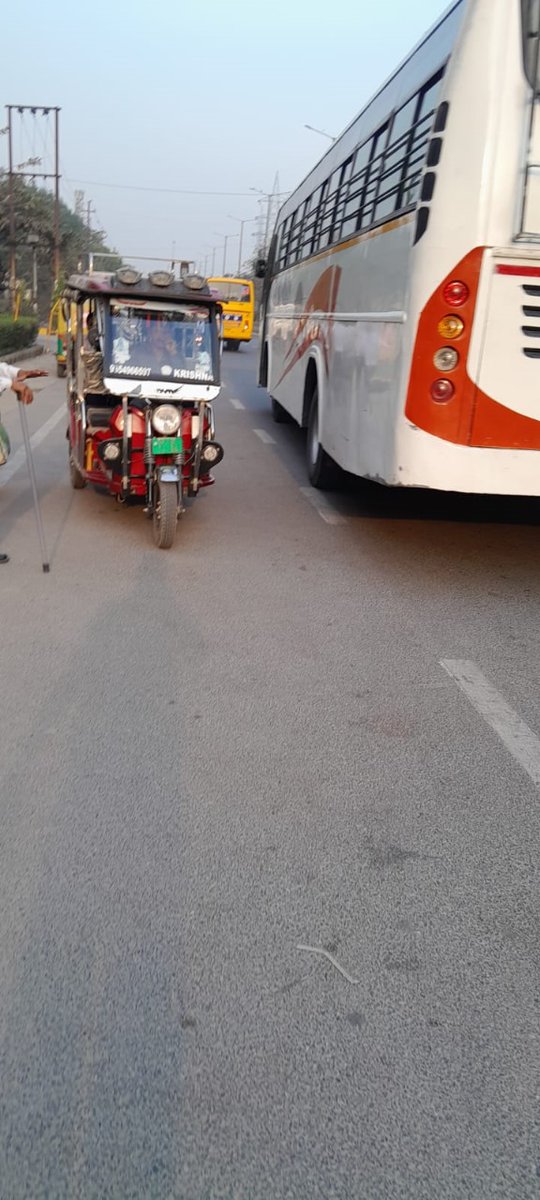 @noidatraffic Sir, School bus boarding by children of Aditya Urban Casa, Sector-78, Noida. Wrong side driving by autos, motorcycles & cars causing serious safety concerns for children. Traffic Police to pl take suitable strict action.