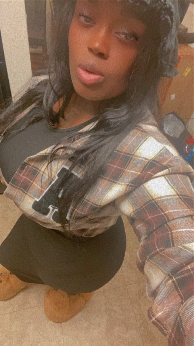 MochaIslandGal's tweet photo. 🤞🏾🧡 https://t.co/twYid0wFZJ
