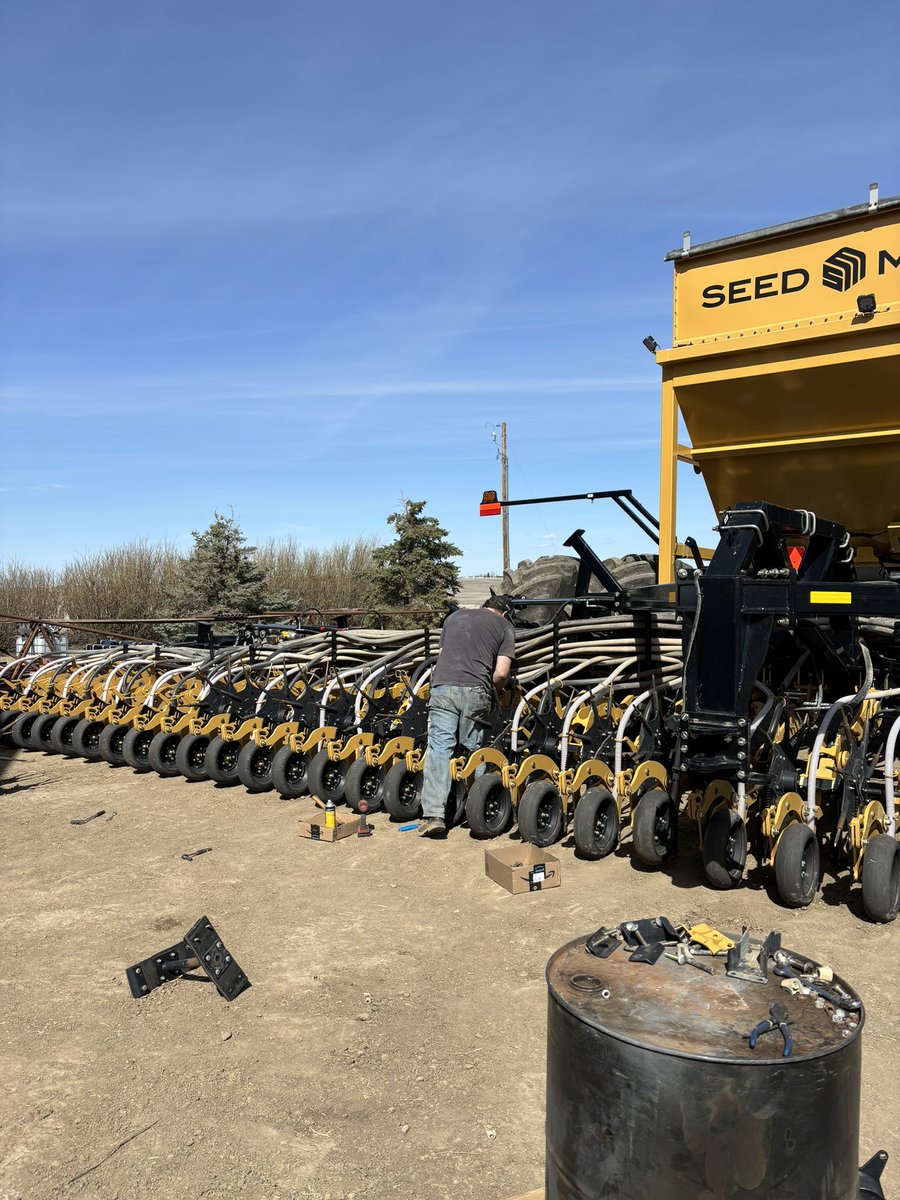 Drill update time of year. Should be seeding peas by tomorrow. #bigskycountry #montana <a href="/SeedMasterMfg/">SeedMaster Mfg.</a>