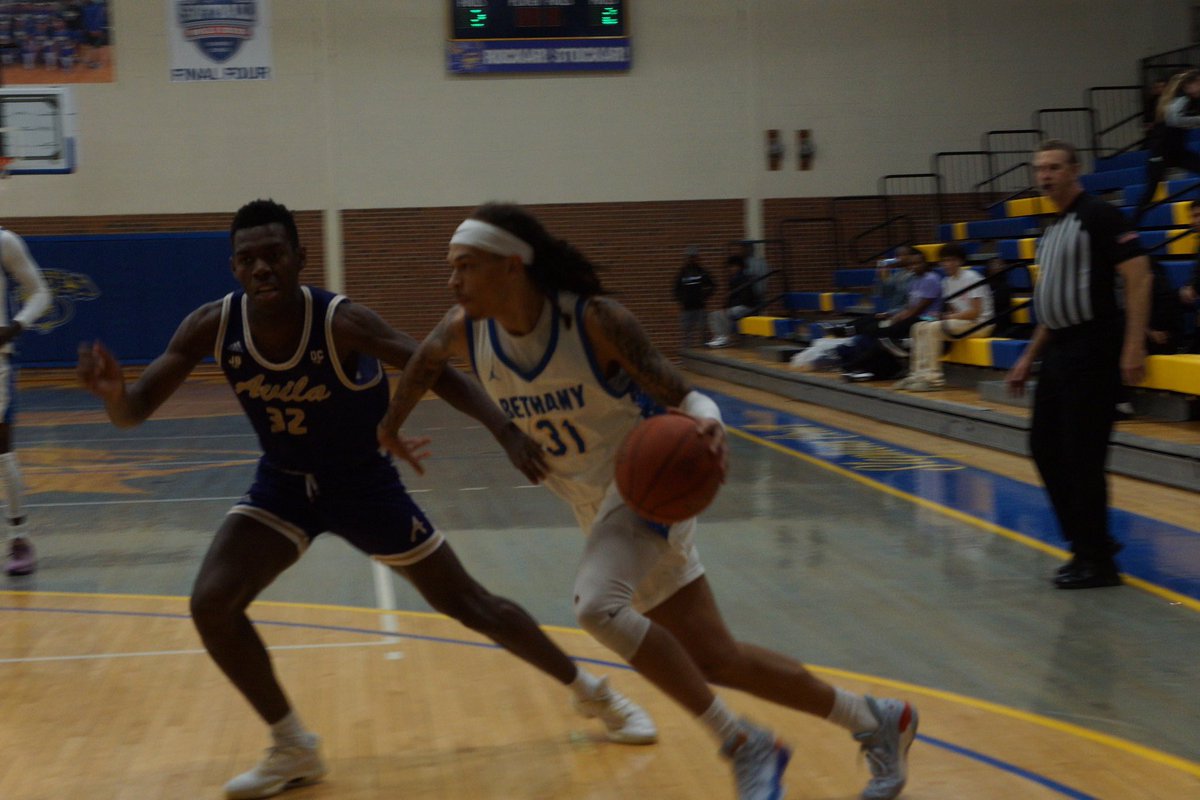Jamal2raw's tweet photo. Jamal Frenchwood 6’4 guard/wing, just finished my junior year at bethany university 

@NaiaTransfer @Collegebbopens @ThePortalReport @NAIAHoopsReport @PDTScouting https://t.co/GAWEmT9bHU