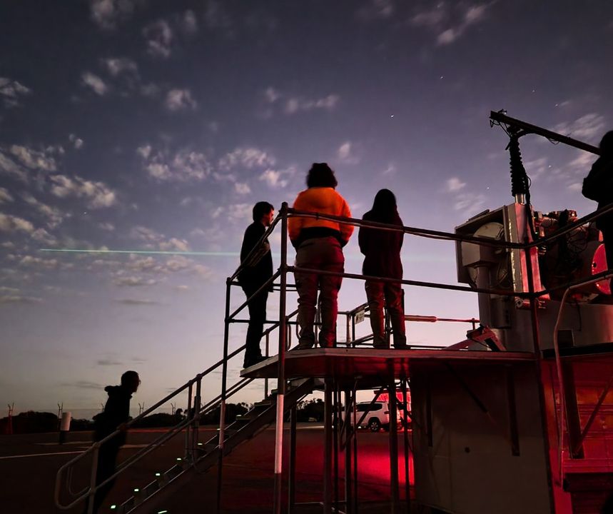 GeoscienceAus's tweet image. 🎓👀 Close your eyes... 💭 imagine a career as vast as the uniqueness of Australia now that you have graduated.
👍 Open your eyes
✌️ Visit ga.gov.au/graduate-progr…
👌 Complete an application for our #GraduateProgram 2025
🖖 Submit by 11.30pm, Monday 15 April
🖐️ See you in 2025 🙌