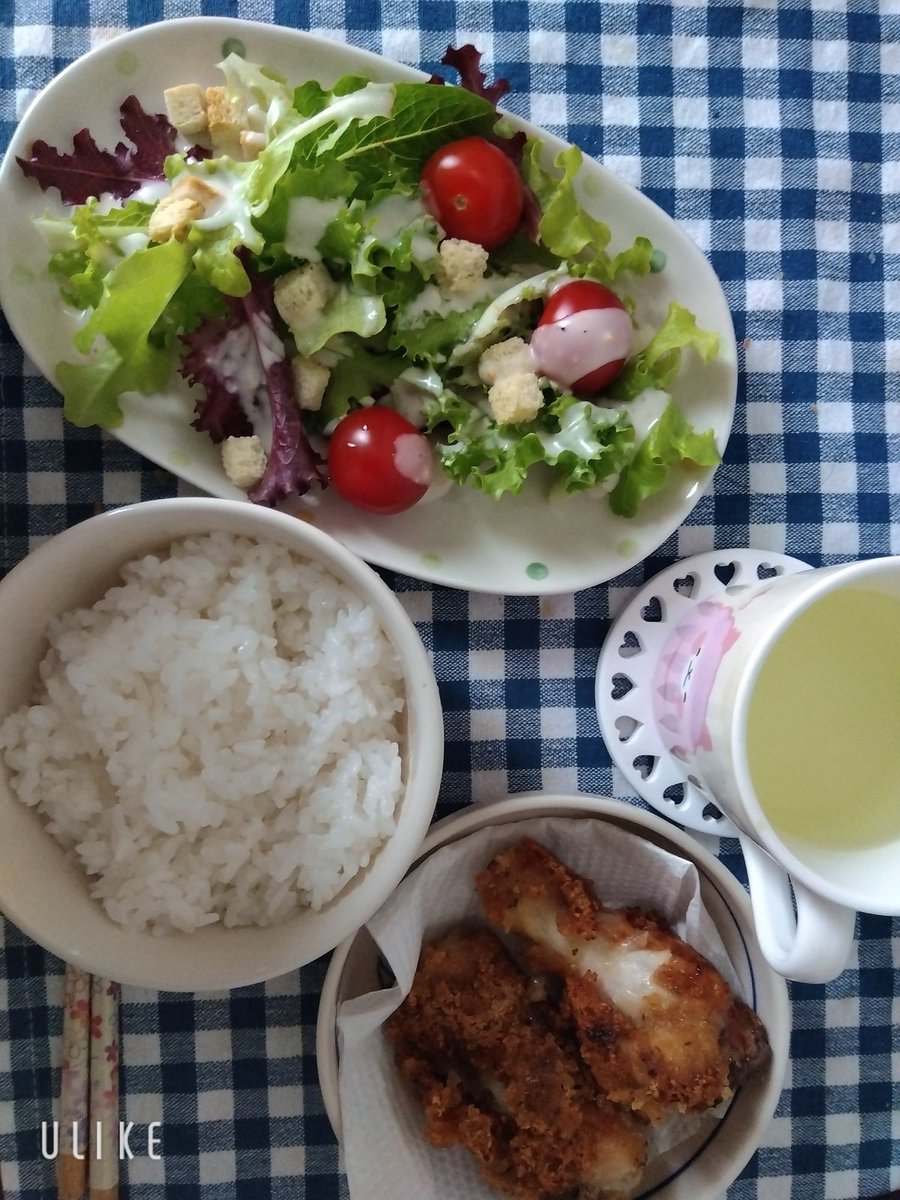 早めのお昼ご飯
ケンタッキーみたいなフライドチキン作ろうとしたけど失敗(´ω｀）ﾄﾎﾎ…
#ダイエット飯 
#ダイエット記録 
 #昼ごはん
 #1人暮し
 #女子
 #自炊生活
 #自炊記録
 #料理好きな人と繋がりたい 
 #料理記録