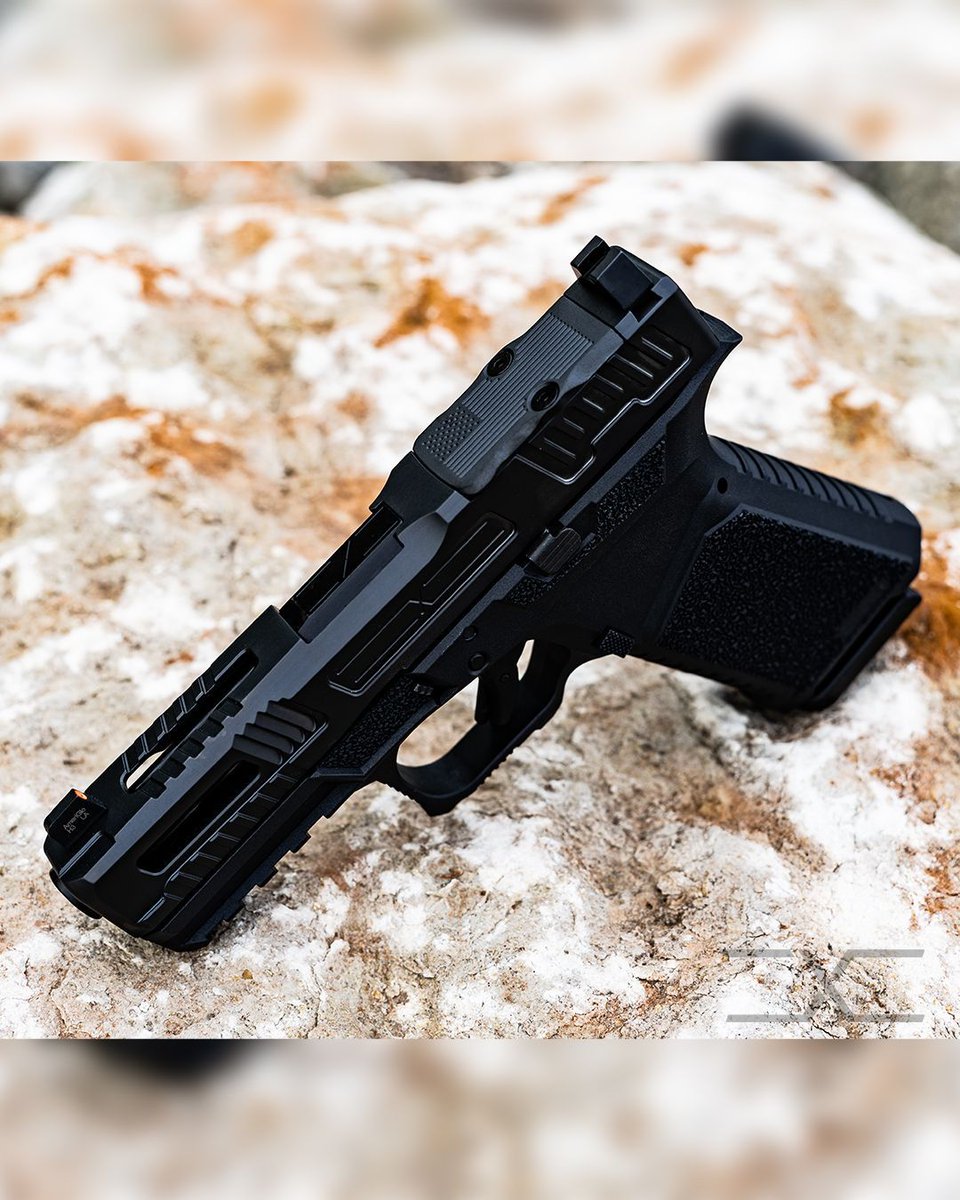 🥇 The FX-19 Hellfire LT. Setting a standard. 
bit.ly/3U3W4kf 
.
.
.
.
.
#Faxon #Firearms #FaxonFirearms #Machining #Manufacturing #MadeInUSA #FamilyOwned #Outdoors #Engineering #GunsDaily #SickGuns #Mountains #FX19 #pistol