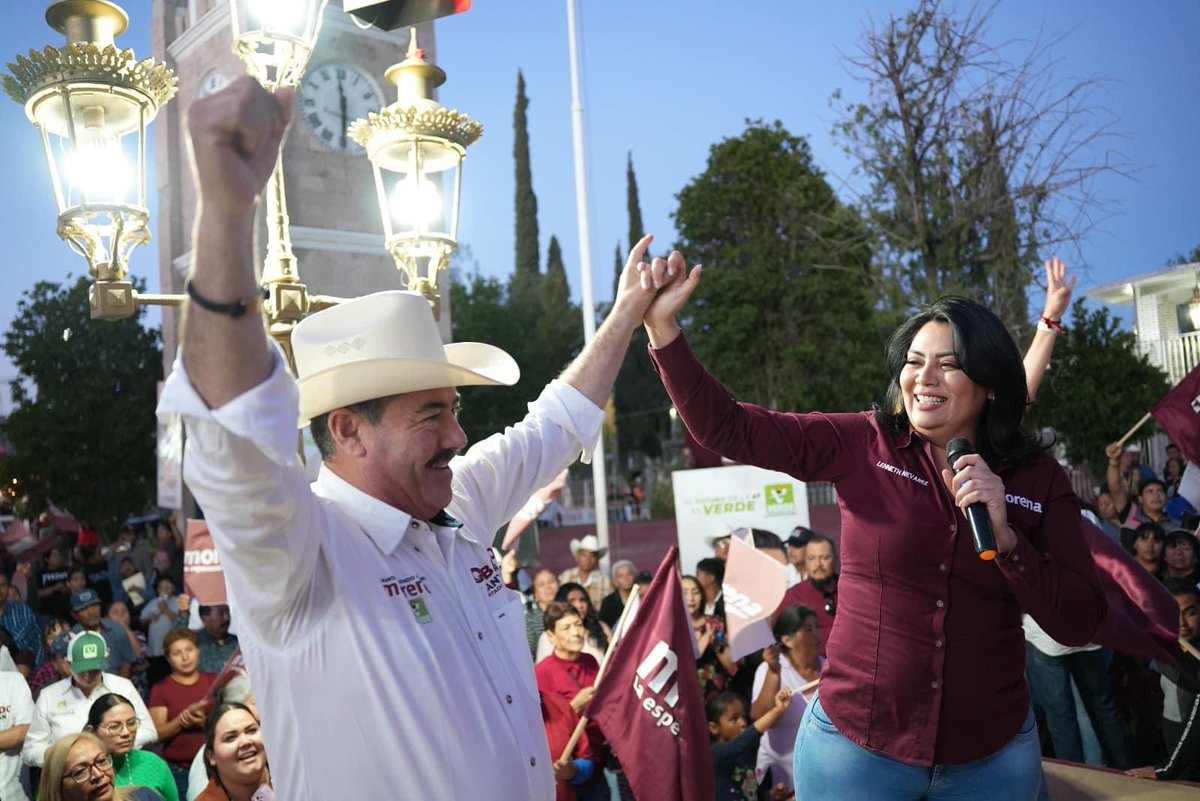 LennethNevarez's tweet photo. 🙋🏻‍♀️ ¡Gran arranque de #Morena! 🚀 Iniciamos campaña en mi tierra y con mi gente en #Cuencamé. Plan C, voto masivo por MORENA ♥️ 
Es momento de trabajar juntos por un Distrito #14 https://t.co/nlkq0EalSg
