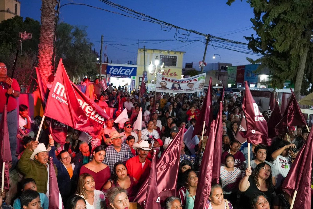 LennethNevarez's tweet photo. 🙋🏻‍♀️ ¡Gran arranque de #Morena! 🚀 Iniciamos campaña en mi tierra y con mi gente en #Cuencamé. Plan C, voto masivo por MORENA ♥️ 
Es momento de trabajar juntos por un Distrito #14 https://t.co/nlkq0EalSg