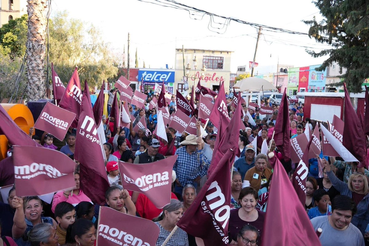 LennethNevarez's tweet photo. 🙋🏻‍♀️ ¡Gran arranque de #Morena! 🚀 Iniciamos campaña en mi tierra y con mi gente en #Cuencamé. Plan C, voto masivo por MORENA ♥️ 
Es momento de trabajar juntos por un Distrito #14 https://t.co/nlkq0EalSg