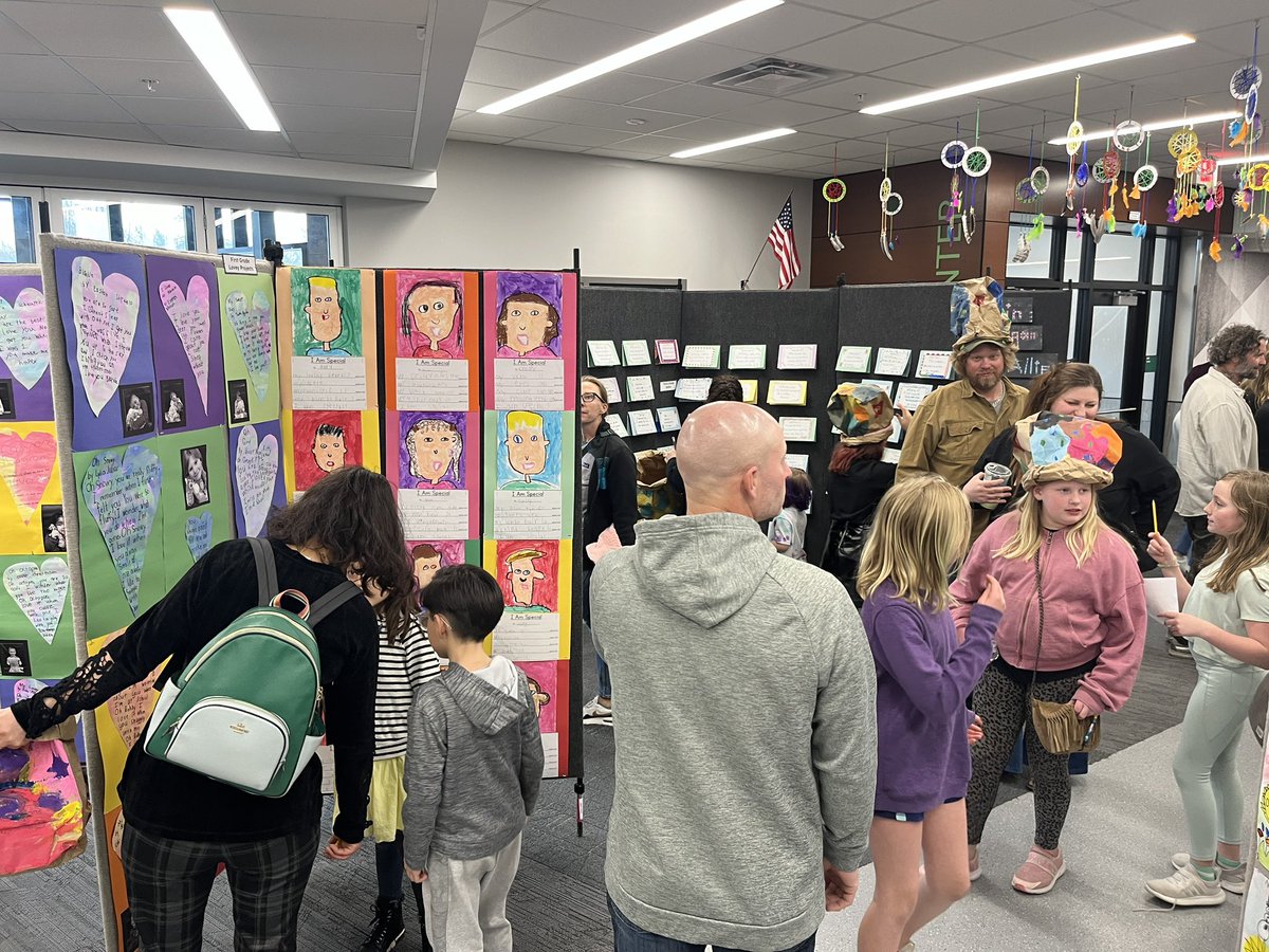 GVPGeckos's tweet photo. Thank you to all GVP students, staff and  families for celebrating our artists at the Gecko Gallery!! #nfldedu #artrocks https://t.co/9ekWqD5Trf