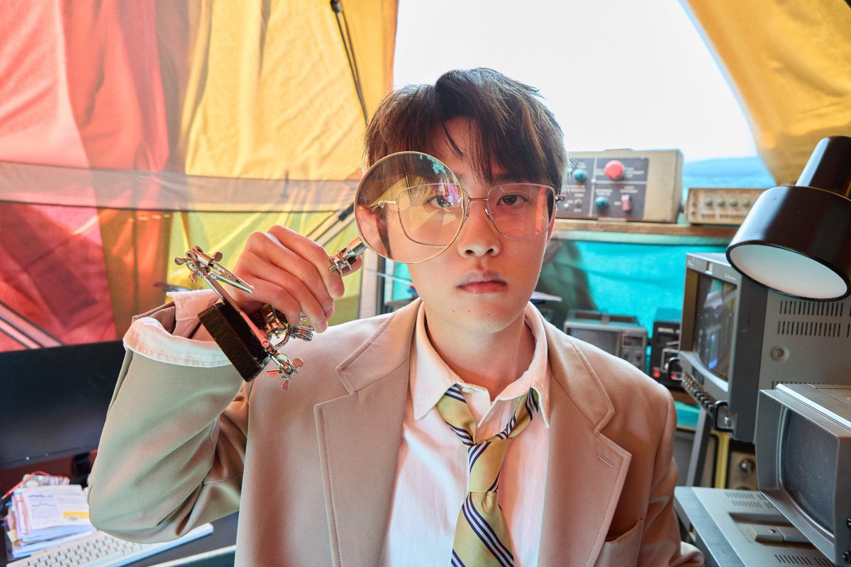 DoEXOFans12's tweet photo. [OFICIAL]{110423}

Actualización de las cuentas oficiales de Company Soosoo con #KYUNGSOO : 

Mini álbum de Doh Kyungsoo [성장] Foto conceptual de 'Mars' 

➫ 2024.5.7 6 p.m. (KST) z

FB: https://t.co/0Rcfvq4zER
IG: https://t.co/rL6bnzOpSb 

@companysoosoo_ https://t.co/fJgmrCZDsB