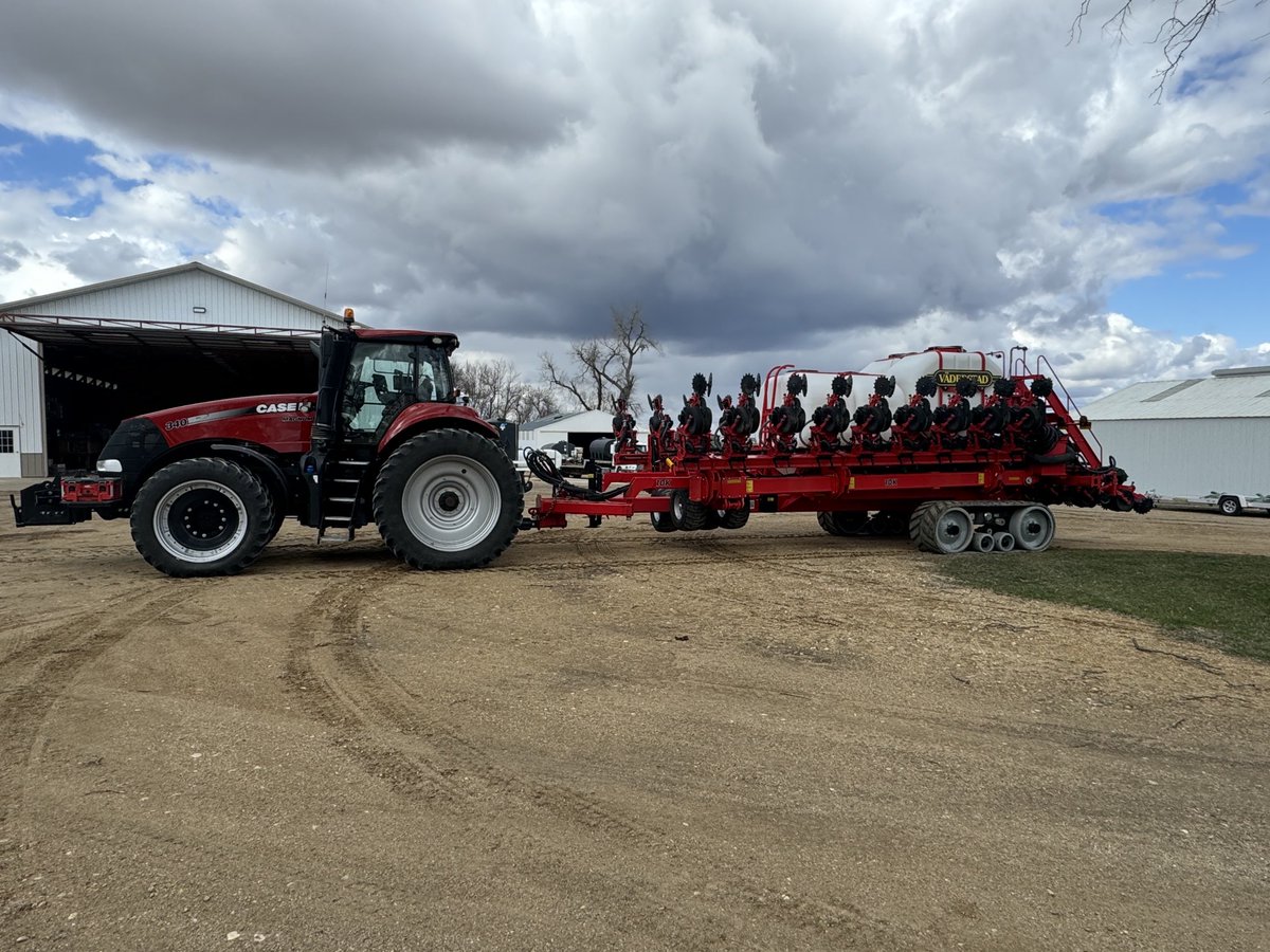 Planter showed up again this year. Time to put it through its paces again. ⁦<a href="/VaderstadNA/">Vaderstad North America</a>⁩
