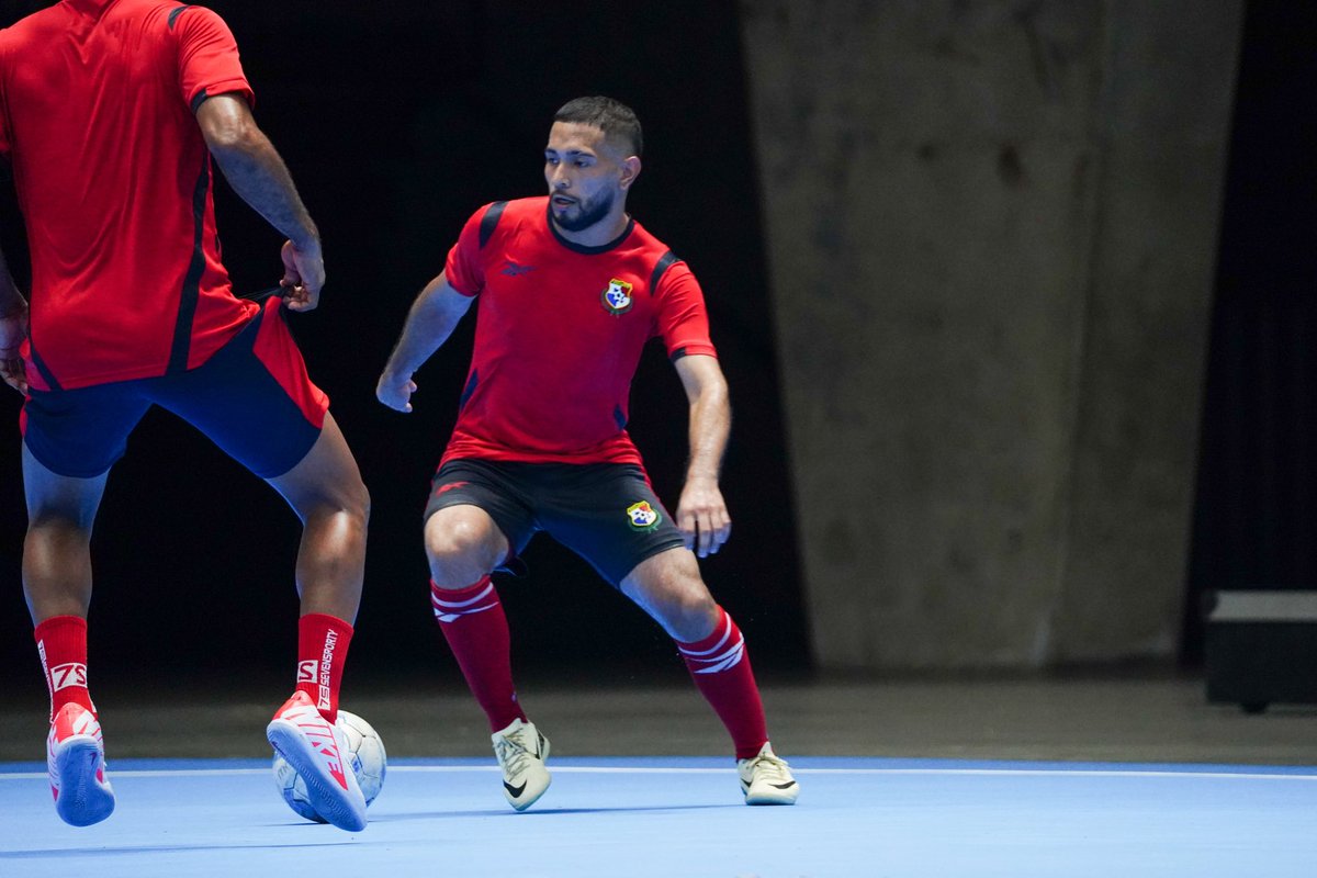 ¡Entreno⚡️! #PanamáFutsal🇵🇦 cumplió con su primer entrenamiento en Nicaragua🇳🇮, en el Polideportivo Alexis Arguello🏟️. El equipo se sigue preparando para su debut de este sábado, en el Premundial de Concacaf🏟️. #TodosYTodasSomosPanamá🇵🇦