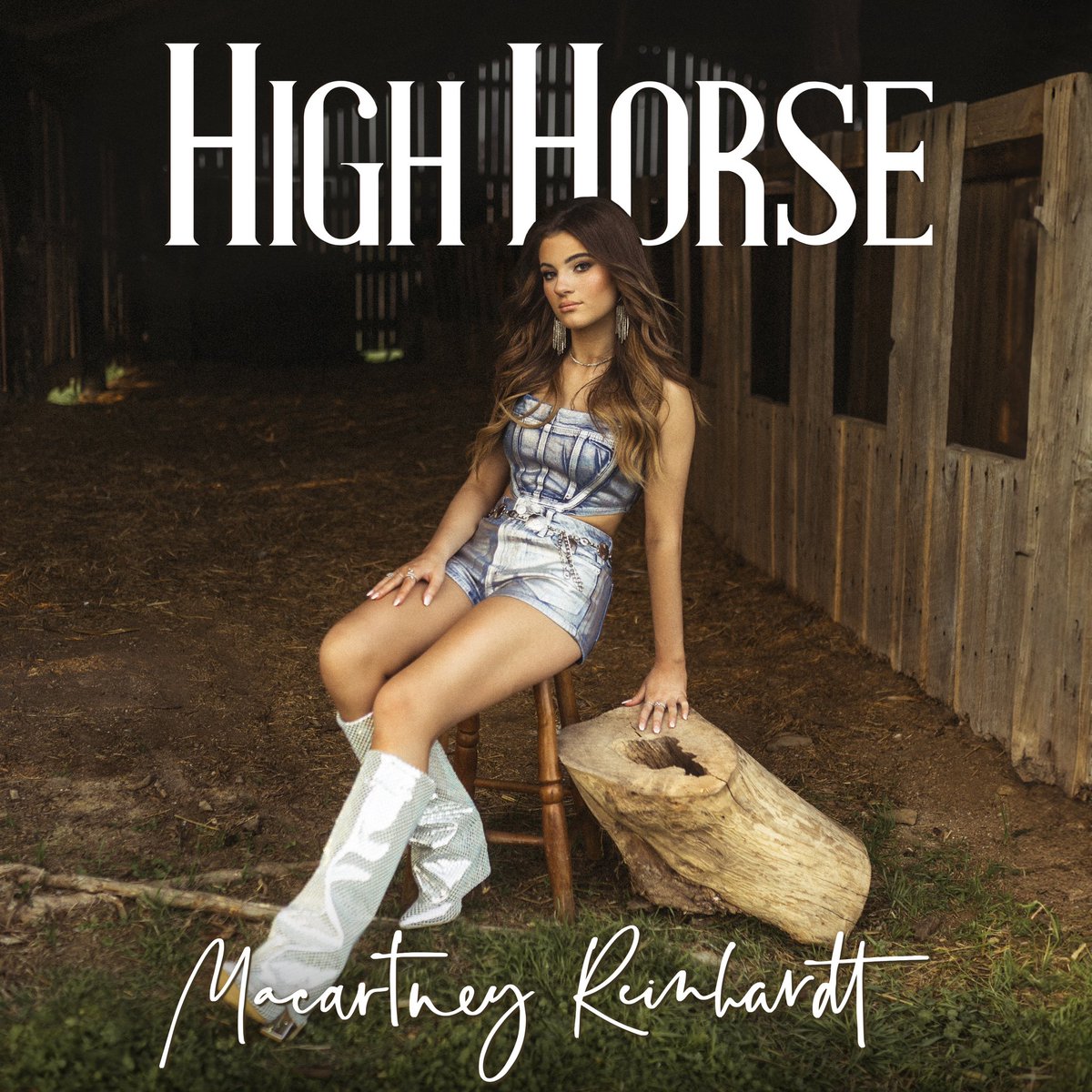 So excited to announce my next single “High Horse” out on all platforms MAY 3RD✨ Cannot wait to share this one with you guys!! PRESAVE NOW LINK
IN BIO 🏇❤️
#newmusic #nashville #singersongwriter #country #artist