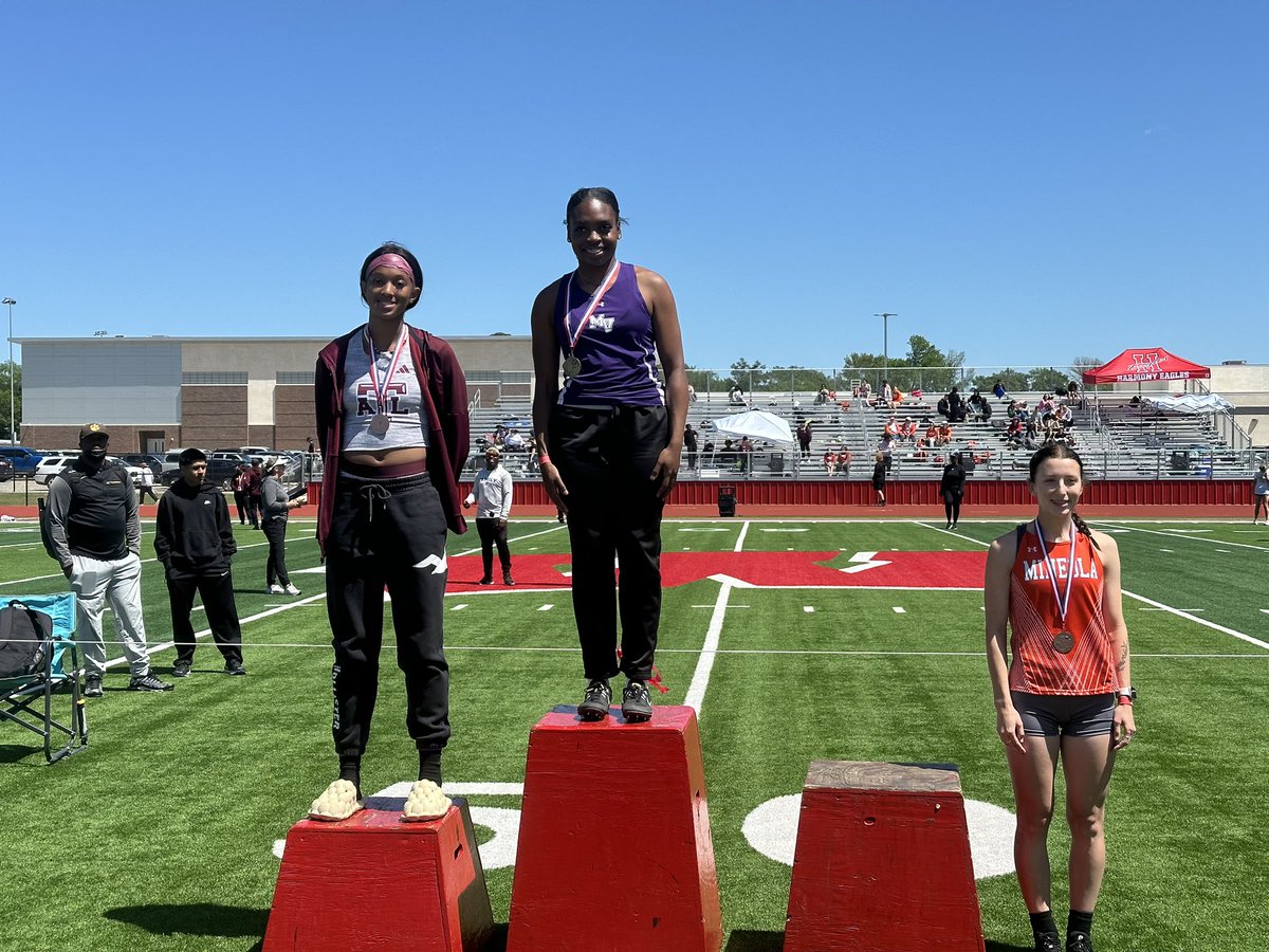 coach_james12's tweet photo. Congrats @TraylorAaliyah! Area Champion in the Triple Jump! She is going to be busy next weekend! 4x100, 100, and Triple Jump! https://t.co/cJHs9DFkah