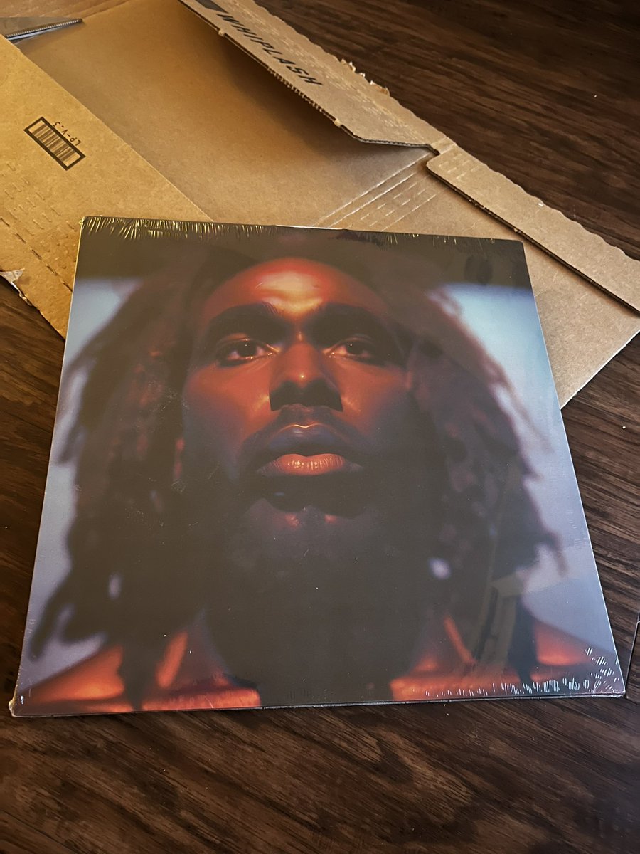 MY VINYL FOR “IN LOVING MEMORY” BY SEAN LEON JUST CAME IN ONE OF MY FAVORITE ALBUMS OF THIS DECADE