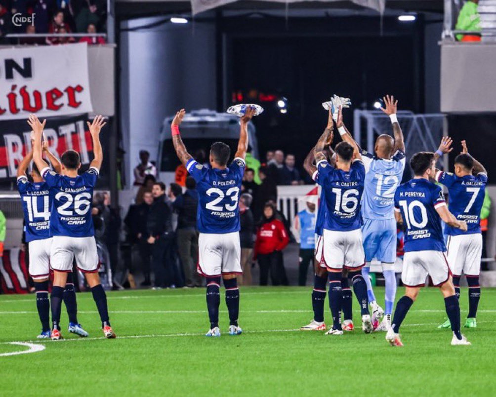 Buysan's tweet photo. ⚽️ Dice Polenta en @Sport890 

🎙️ “No tenemos en el fútbol uruguayo una cancha como esta. Espectacular. Se juega a otra velocidad y eso nos costó acostumbrar. En Uruguay no tenemos estos pisos”. https://t.co/iWagQbrCcu