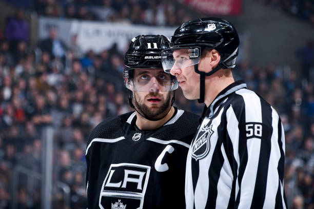 Flames vs. Kings Referee: Kendrick Nicholson #30 Referee: Trevor Hanson #14 Linesman: Tommy Hughes #65 Linesman: Ryan Gibbons #58 scoutingtherefs.com/2024/04/44624/… #Flames #GoKingsGo #CGYvsLAK #NHL