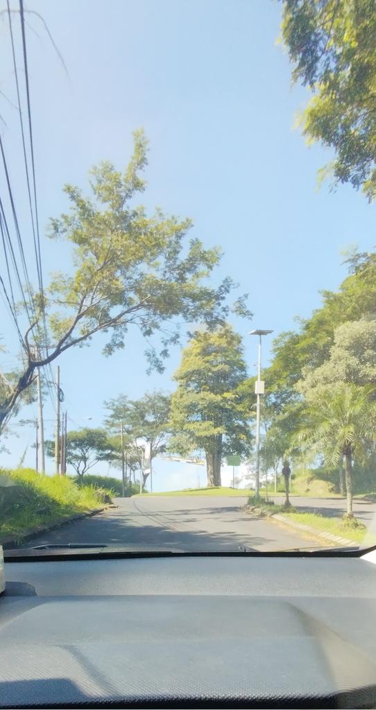 syafiqrhmt_'s tweet photo. Selalu amazed sama pemandangan di sini setiap pulang ke rumah Malang. https://t.co/aI68SUvn3q