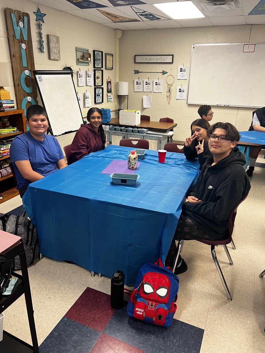 We spent some time problem solving a dilemma that teaches time management and prioritization… wonder if they realize it? ⁦@NISDStevenson⁩ ⁦@NISD_AVID⁩ #wildlyinspiredwildcats