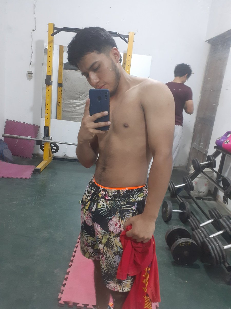 isuiza2_randy's tweet photo. On Fire ⚡🥵💪 https://t.co/bHcBopEiFu