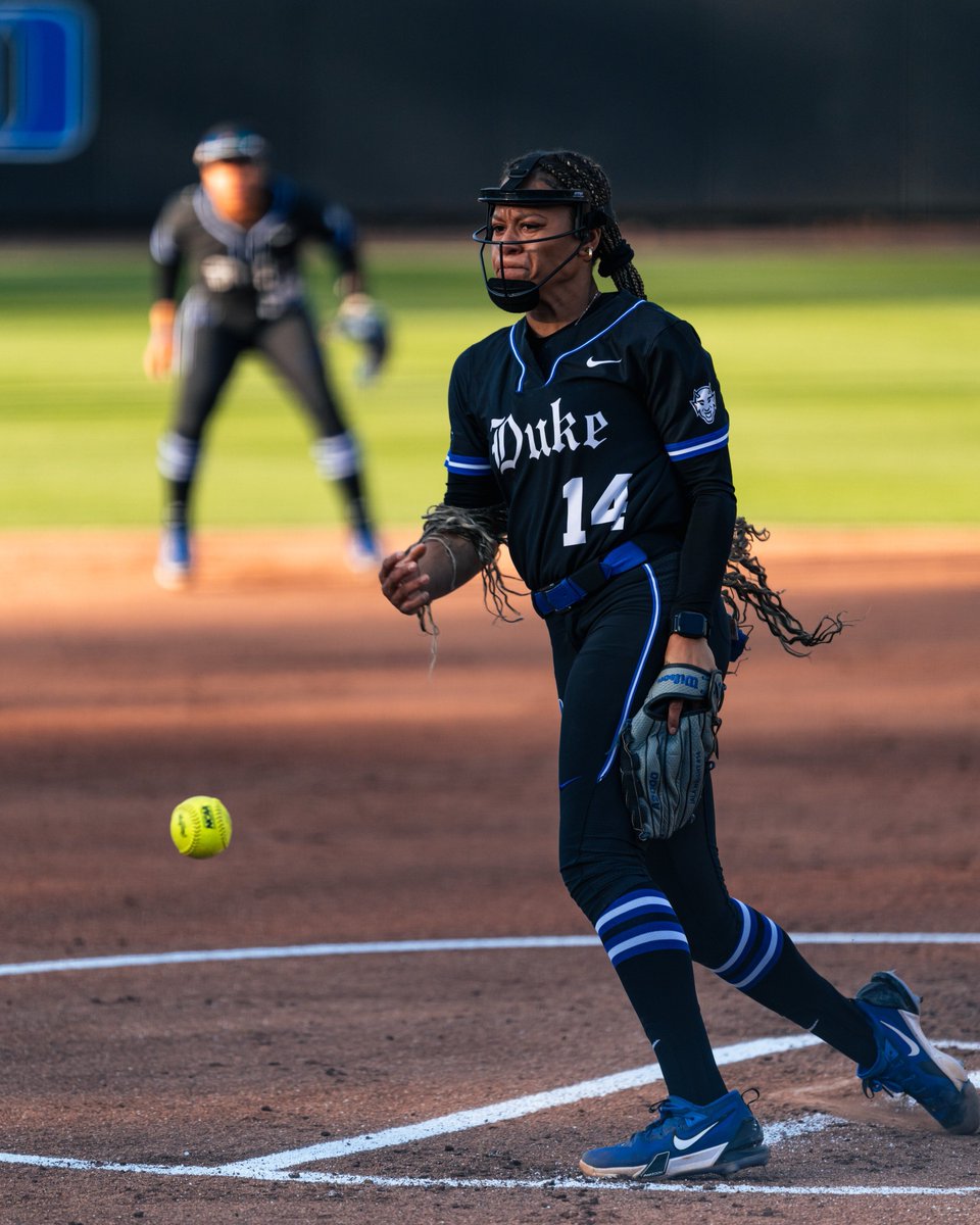 Duke’s Jala Wright is on another level. @JalaWright14, who began her career at Michigan State, is pitching like someone capable of finishing her season in Oklahoma City as the main character during the first week of June. 📸: @DukeSOFTBALL d1sb.co/3UcPPud