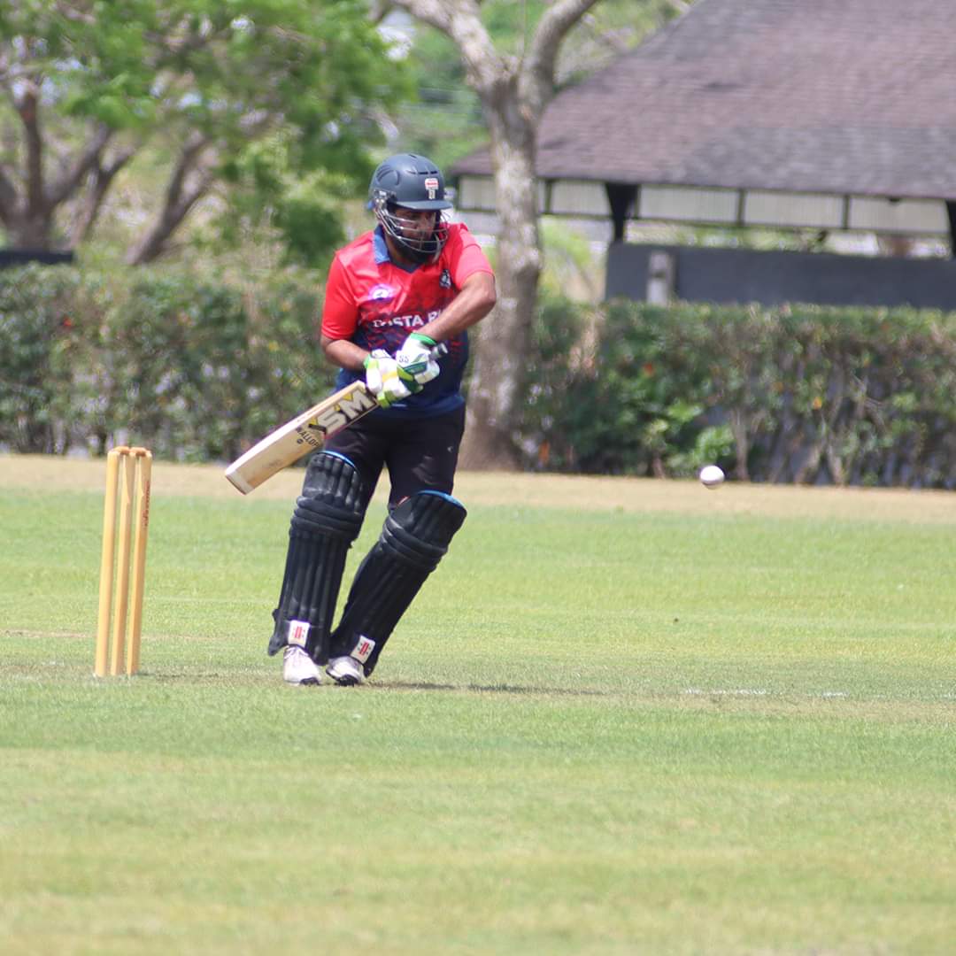 Costa Rica arriba en la serie 1-0 ante México.