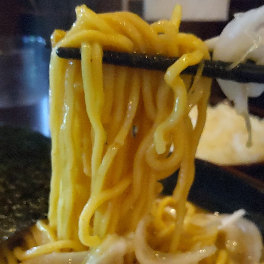 横浜家系ラーメン思道 @昭島市(西立川駅)

カレーらーめん ¥1100
新玉ねぎ ¥100
ライス ¥100

新玉ねぎもライスも相性抜群
ごちそうさまでした