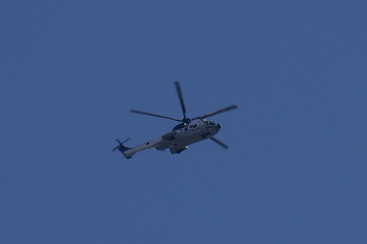 hourounotabibit's tweet photo. 2024.4.10 岐阜基地 午後
EC-225LP×2 (木更津駐屯地 特ヘリ)+ CH-47JA 陸自フライト
使用機材 KONICA MINOLTA α Sweet DIGITAL + AF ZOOM 75-300mm F4.5-5.6 (D)
#飛行機好きな人と繋がりたい
#写真好きな人と繋がりたい
#岐阜基地
#木更津駐屯地
#EC225LP
#Aマウント
#お前もAマウントにしてやろうか https://t.co/g31rtUtEhO