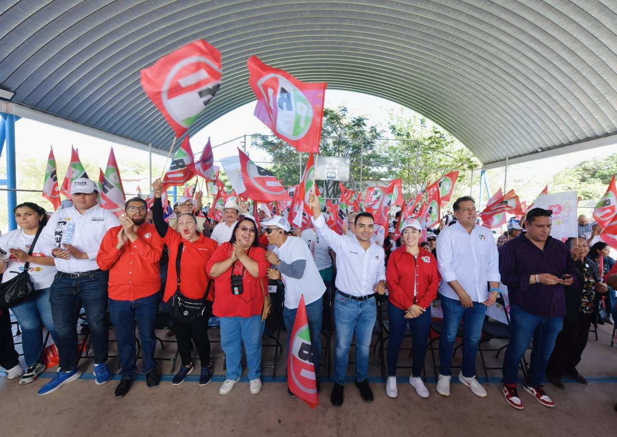 ¡Gran encuentro con nuestra militancia chihuahuense, aquí hay priismo fuerte y aguerrido, que todos los días está rebajando para ganar y dar buenos resultados! ¡En equipo vamos por el triunfo en Chihuahua y en todo México! 👊🏼🇲🇽 #VotaPRI