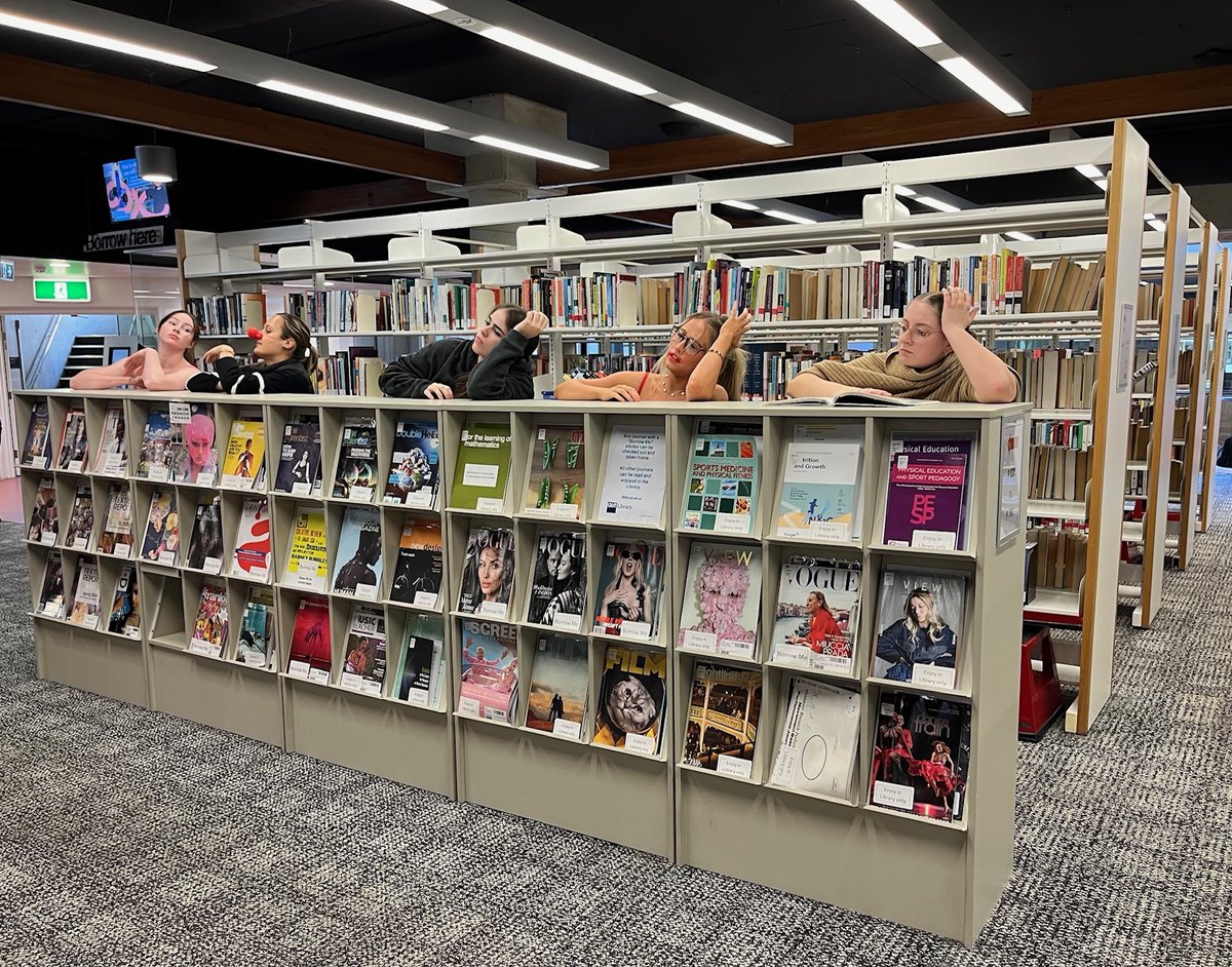 qutlibrary's tweet image. 🎭📚 QUT Dance students &amp;amp; lecturer Csaba Buday delighted audiences as they unveiled their site-specific choreography, brilliantly reflecting the essence of the library and its diverse community! #QUTDance #QUTLibrary
