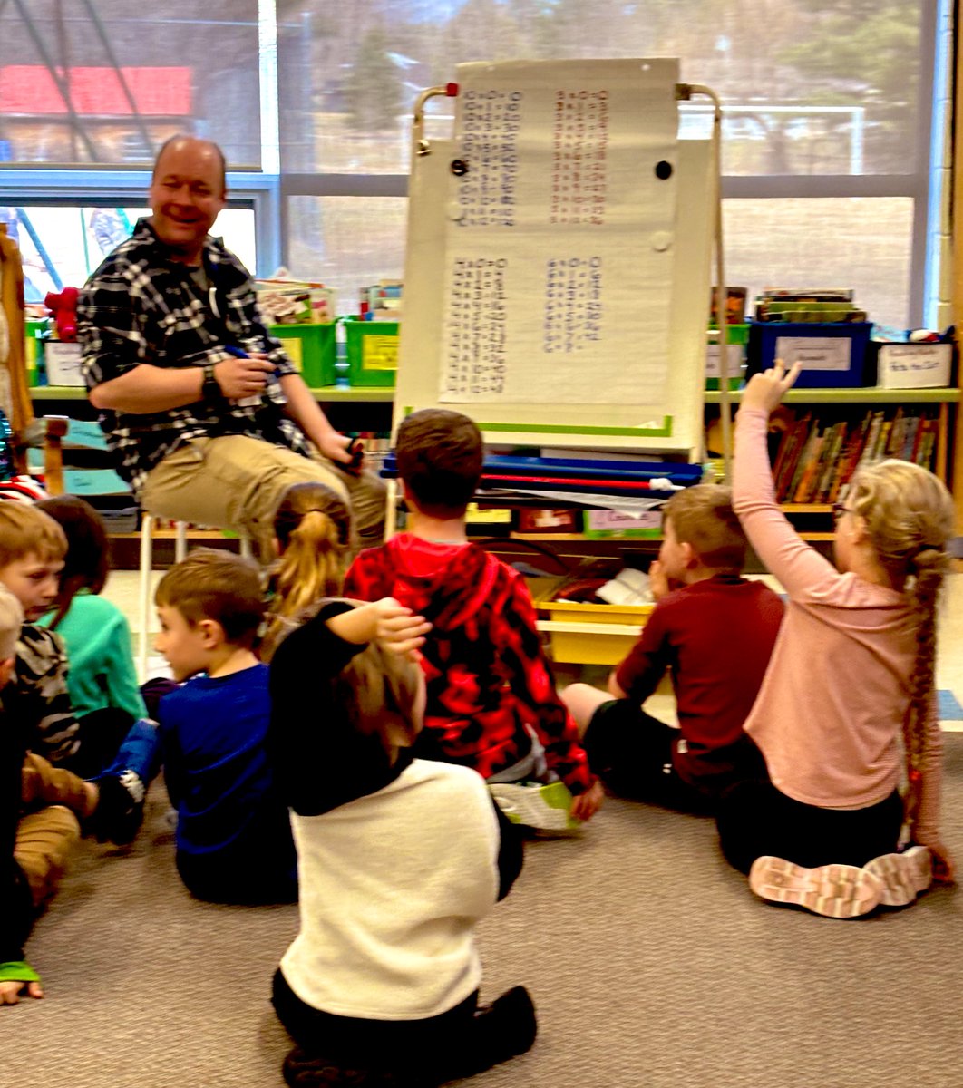 Week 28 at Muskoka Falls— while our junior/intermediates explored the x and y axis using pattern blocks our primary students reviewed number facts ⚡️ way to go Lightnings! <a href="/TLDSB/">TLDSB</a>