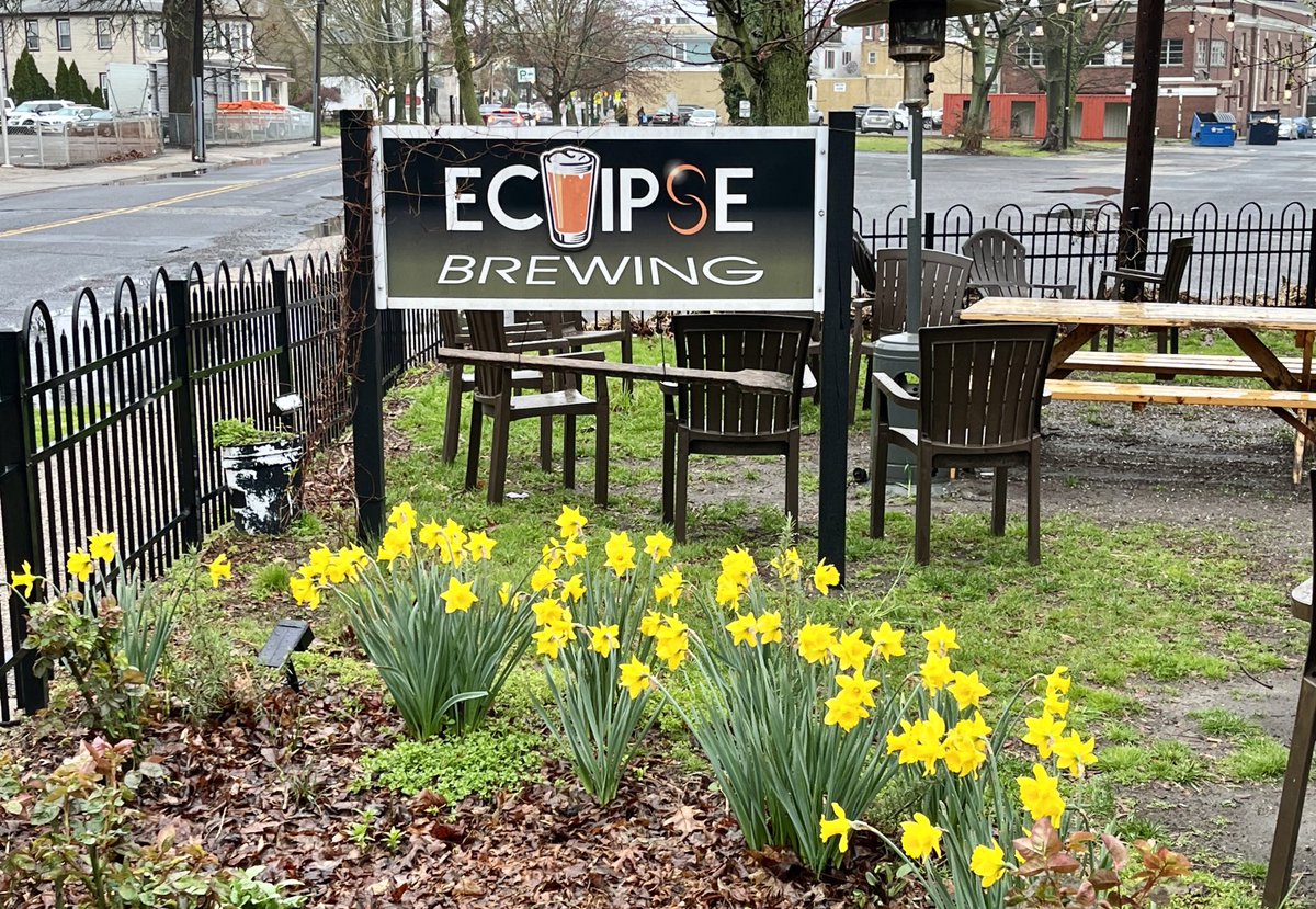 Eclipse Brewing & NJ Wine of the Week ⁦@eclipsenj⁩ ⁦@PlagidosWinery⁩ ⁦@NJWineandBeer⁩ ⁦@gardenstatewine⁩ ⁦@NJCraftBeer⁩ ⁦@Visit_NJ⁩ #craftbeer #visitsouthjersey #supportlocal #drinklocal newjerseyuncorked.com